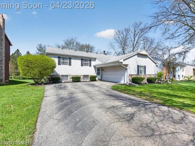 House for sale in Wixom, Michigan