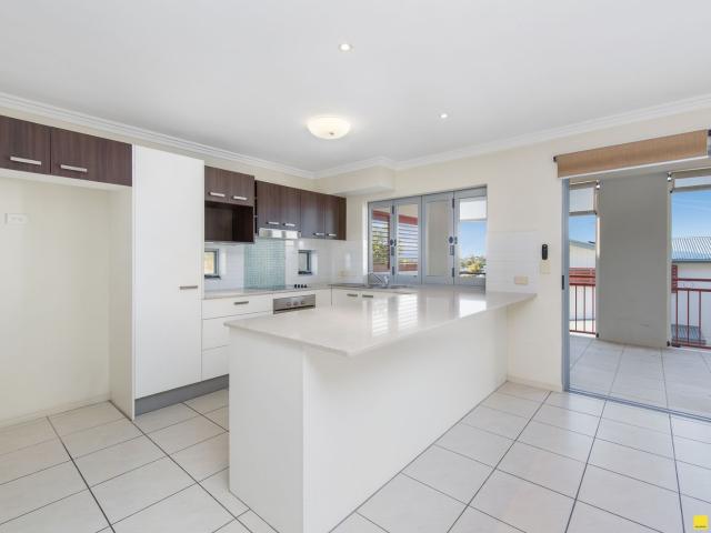 Apartment for rent in Camp Hill, Greater Brisbane