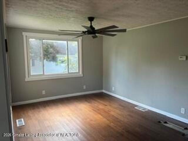 House for sale in Valley Farms, Lansing