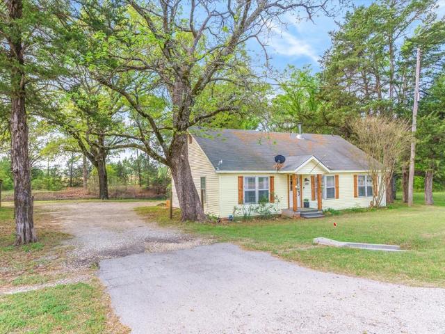 House for sale in Edgewood, Texas