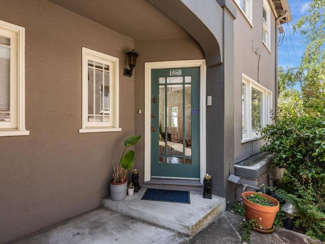 Condo for sale in Berkeley