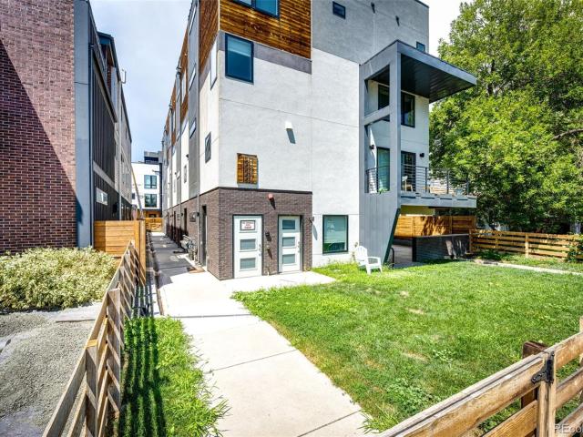 Townhouse for sale in Denver, Colorado