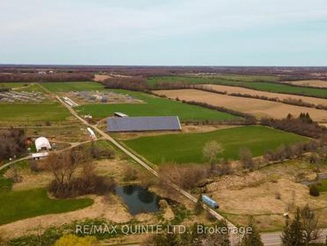 Farm for sale in Ontario