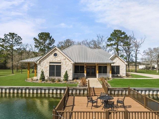 House for sale in Sour Lake, Texas