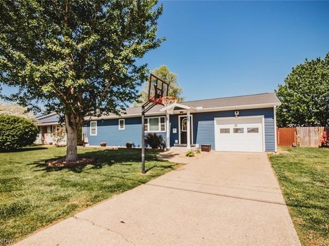 House for sale in Belpre, Ohio