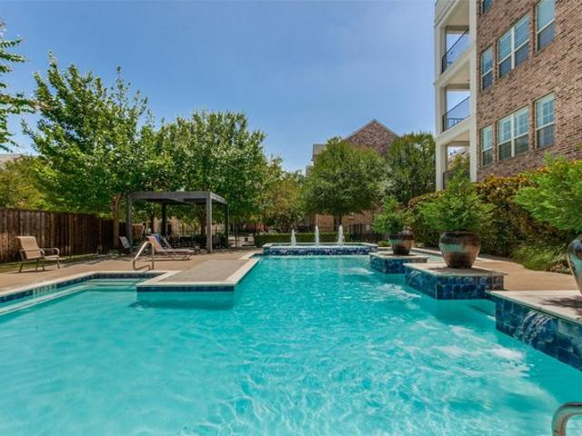 Condo for sale in Addison, Texas