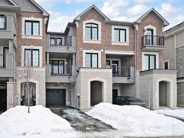 Townhouse for sale in Woburn, Ontario