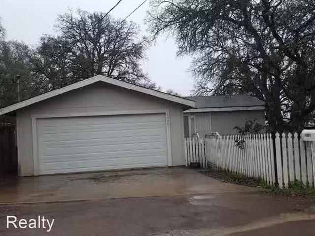 House for rent in Clearlake