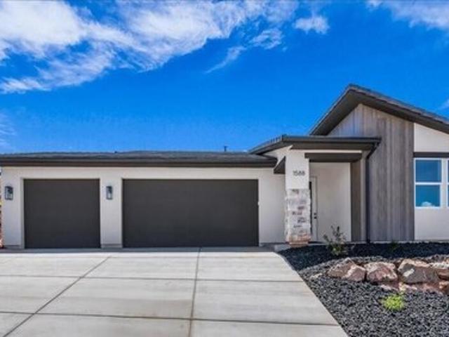 House for sale in Washington, Utah