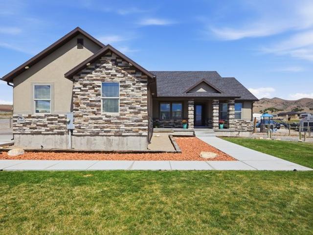 House for sale in Stockton, Utah
