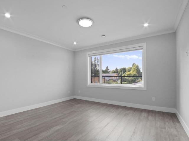 House for sale in White Rock