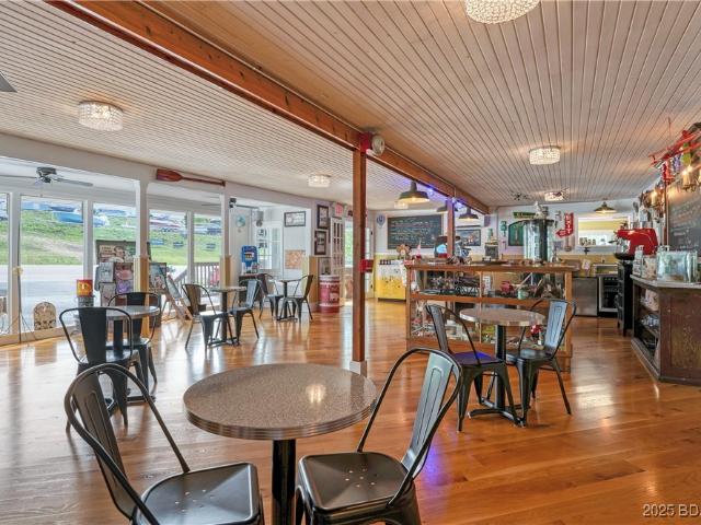 Commercial for sale in Sunrise Beach