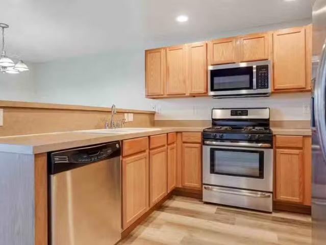Condo for rent in Salem