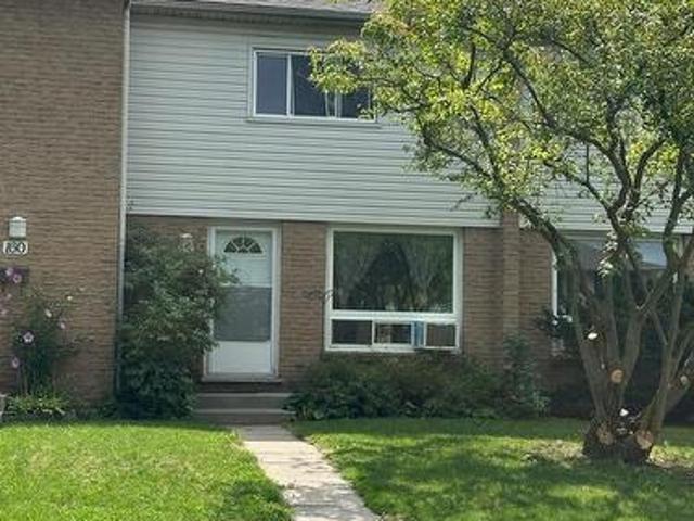 Townhouse for sale in London, Southwestern Ontario