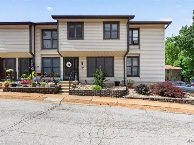 Townhouse for sale in Eureka, Missouri