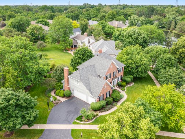 House for sale in Glen Ellyn, Illinois