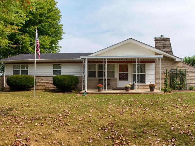 House for sale in Russell Springs, Kentucky