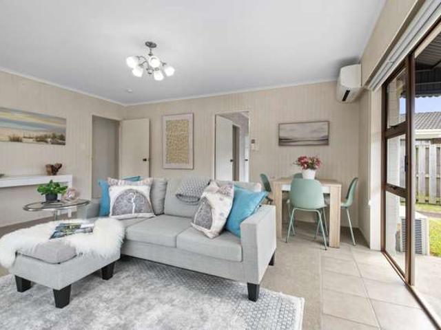 Apartment for sale in Papakura
