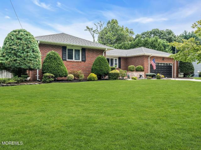 House for sale in Farrington Lake Heights, East Brunswick Township