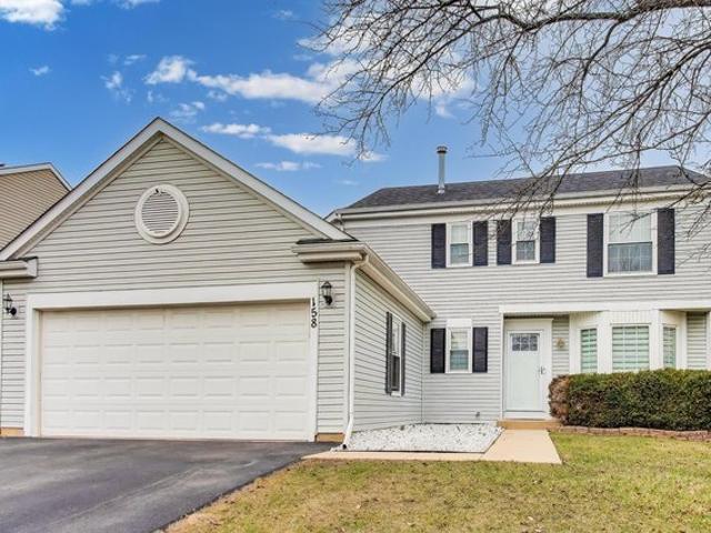 House for sale in Streamwood, Illinois