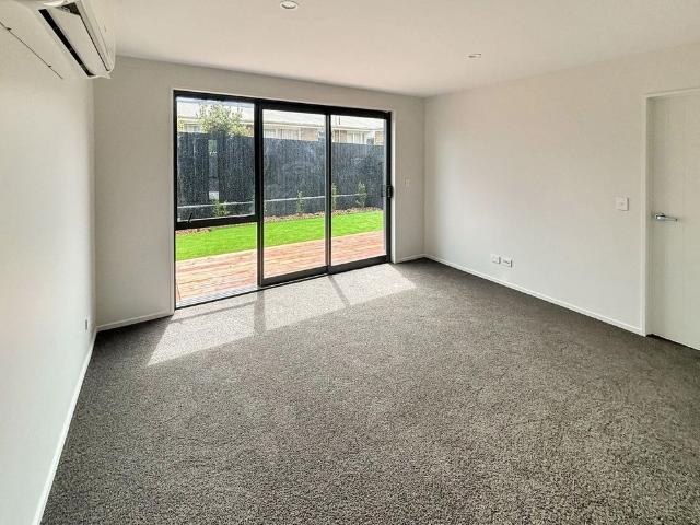 Townhouse for rent in Heathcote, Canterbury