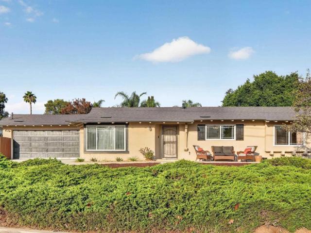 House for sale in Vista, California