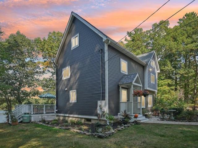 House for sale in New Hampshire