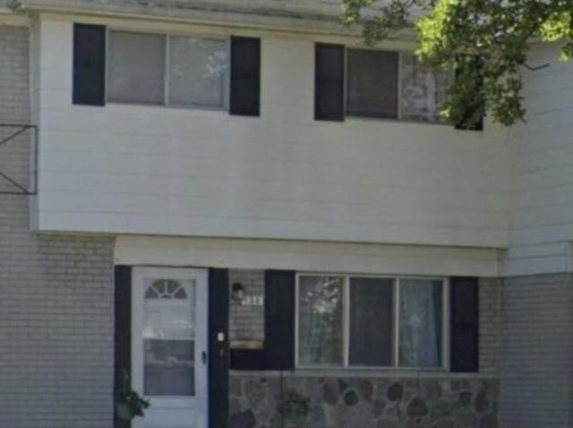 Condo for sale in Mount Clemens, Michigan
