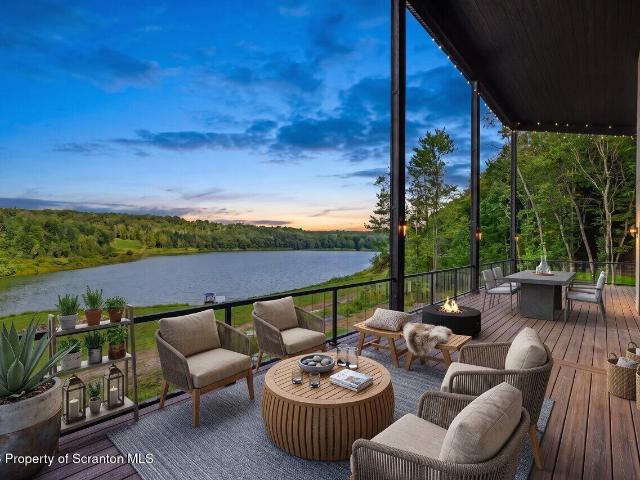 House for sale in Fleetville, Pennsylvania