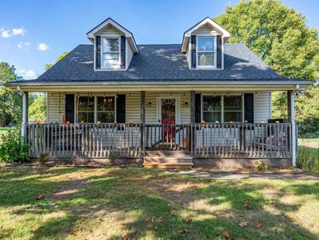 House for sale in Gladys, Campbell County