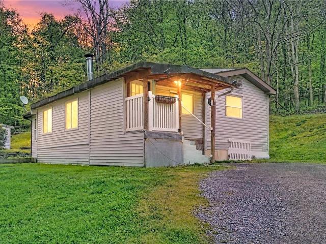 House for sale in Renfrew, Pennsylvania