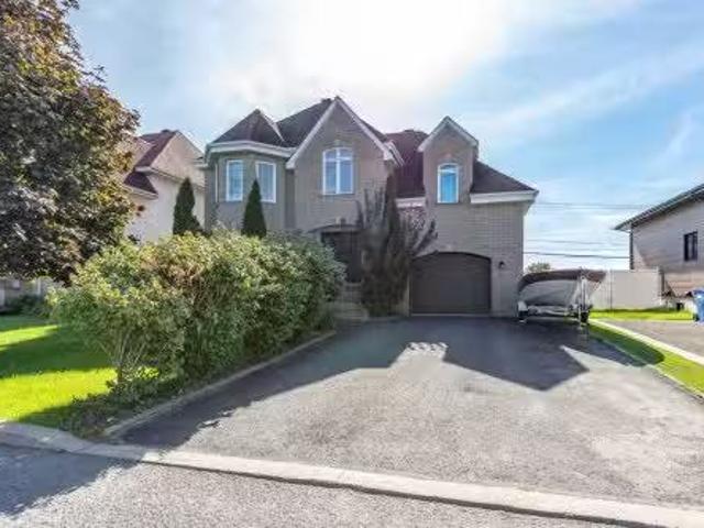 House for sale in Saint-jean-sur-richelieu, Quebec