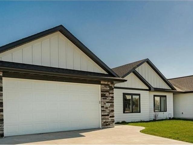 Townhouse for sale in Eyota, Minnesota