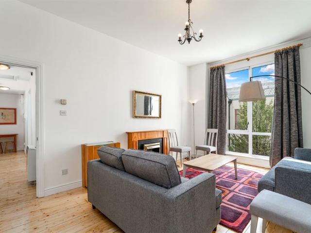 Apartment to rent in Bluebell, North Tipperary