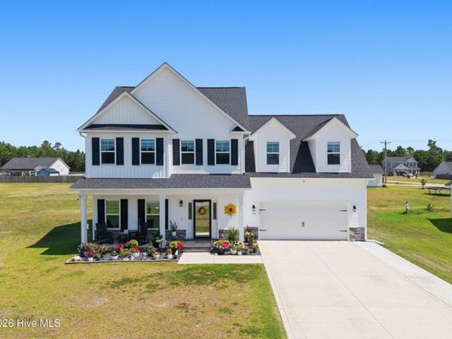 House for sale in Hubert, North Carolina