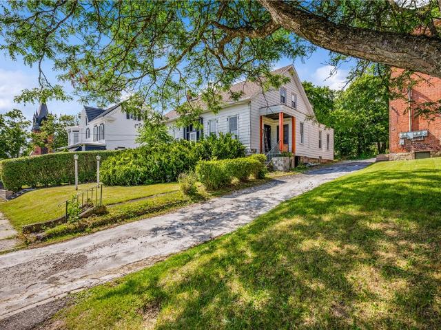 House for sale in Somerset, Pennsylvania