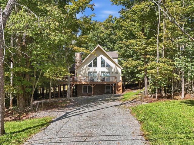 House for sale in Lake Ariel, Pennsylvania