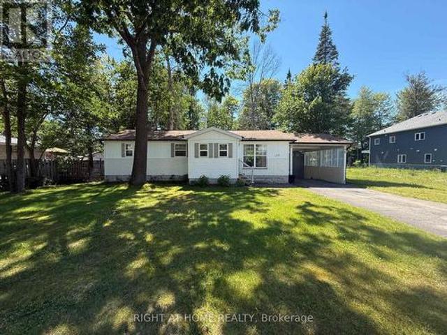 House for sale in Wasaga Beach, Ontario