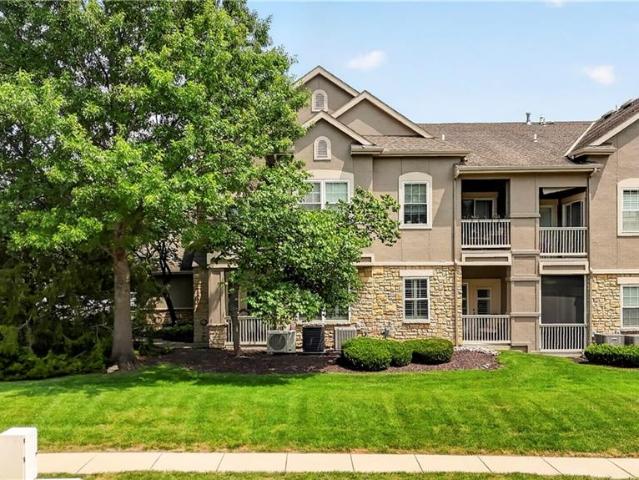 Condo for sale in Kansas