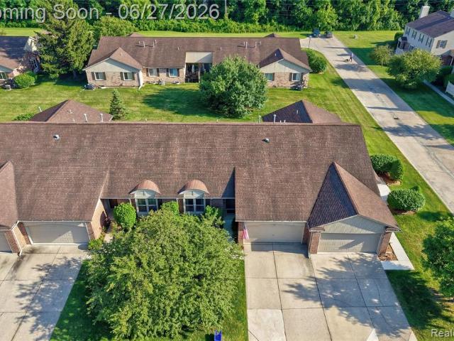Condo for sale in Clinton Township, Michigan