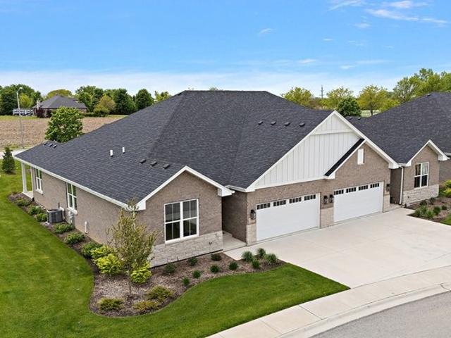 Townhouse for sale in New Lenox, Illinois