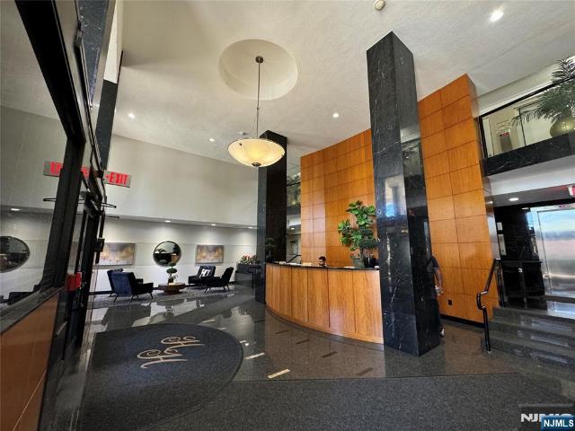 House for sale in Fort Lee, New Jersey
