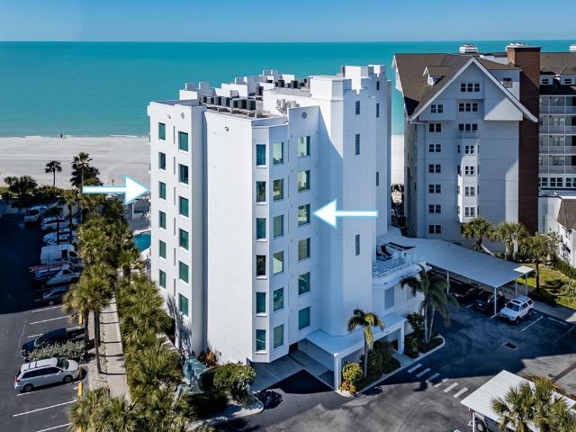 Condo for sale in Belleair Beach, Florida