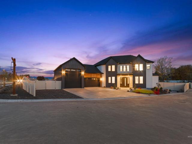 House for sale in Star, Ada County