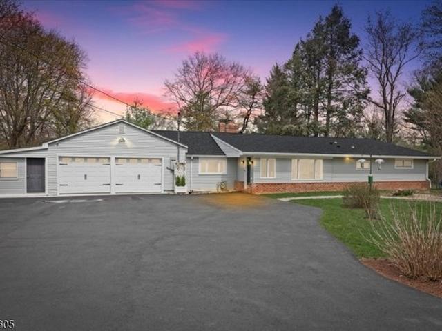 House for sale in Stirling, New Jersey