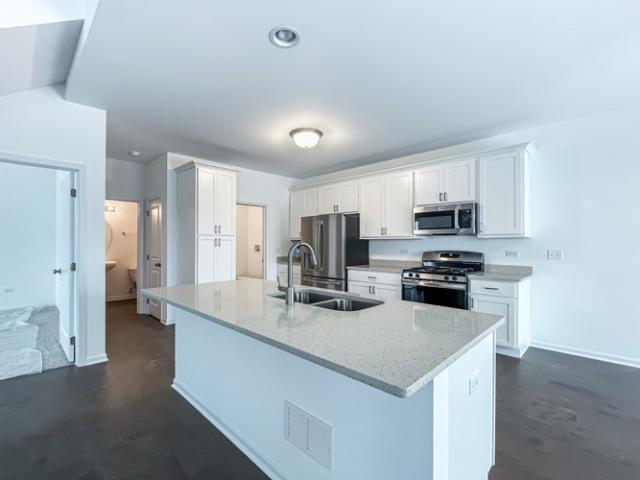 Townhouse for sale in New Lenox, Illinois