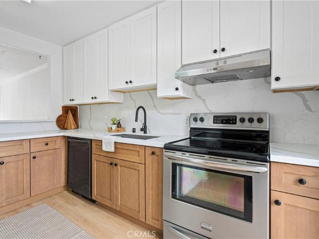 Townhouse for sale in Lake Balboa Neighborhood Council District, Canoga Park