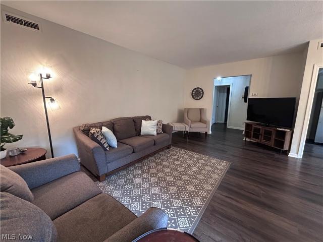Condo for sale in Shaker Heights, Ohio