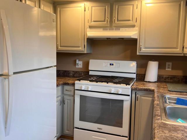 House for sale in Lake Dalecarlia, Lowell