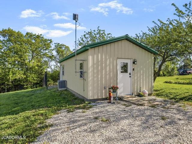 House for sale in Linn, Missouri
